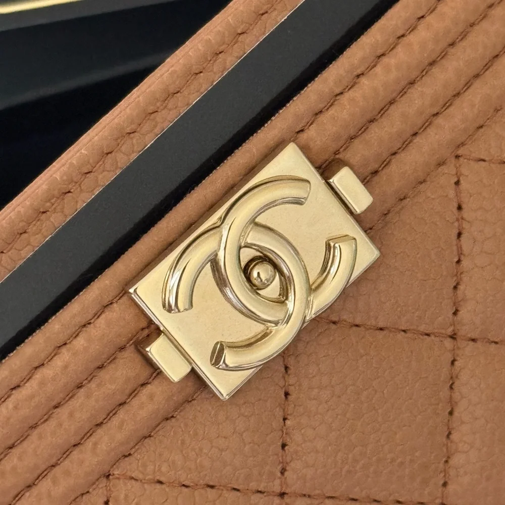 Chanel Boy Card Holder 21K, Brown - Picture 8 of 12